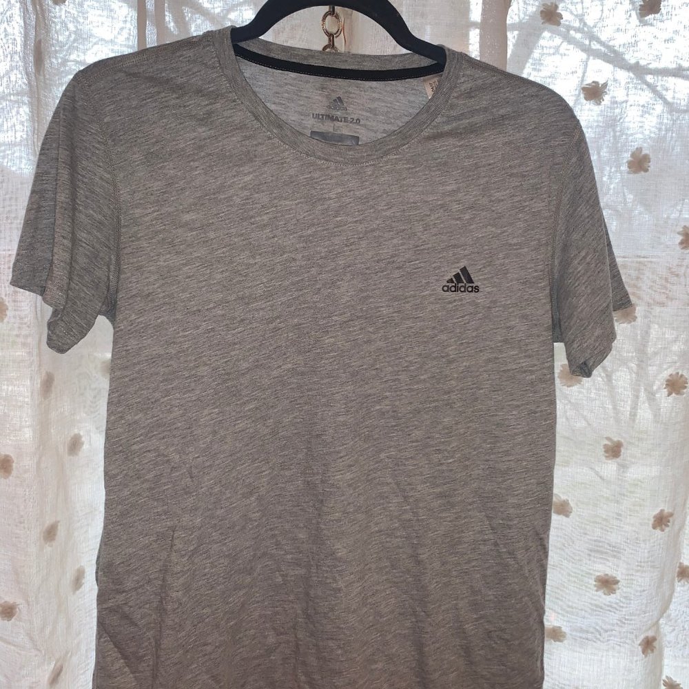 Adidas T-Shirt